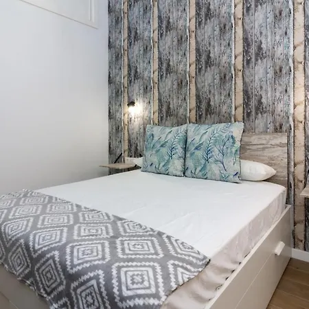 Homeforguest Precioso En El Centro De 아파트 *