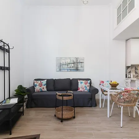 Homeforguest Precioso En El Centro De 아파트