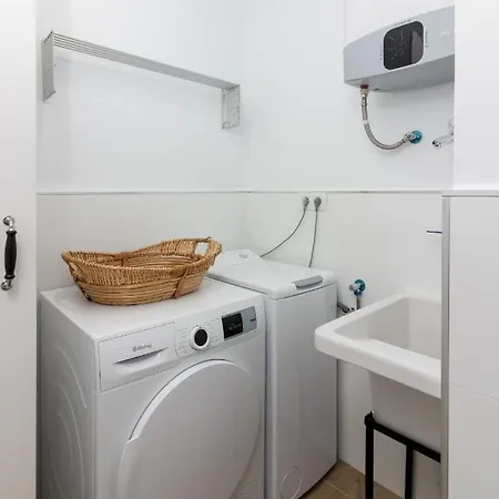 Homeforguest Precioso En El Centro De شقة