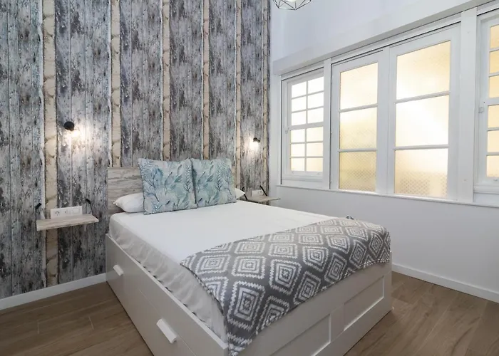 아파트 Homeforguest Precioso En El Centro De